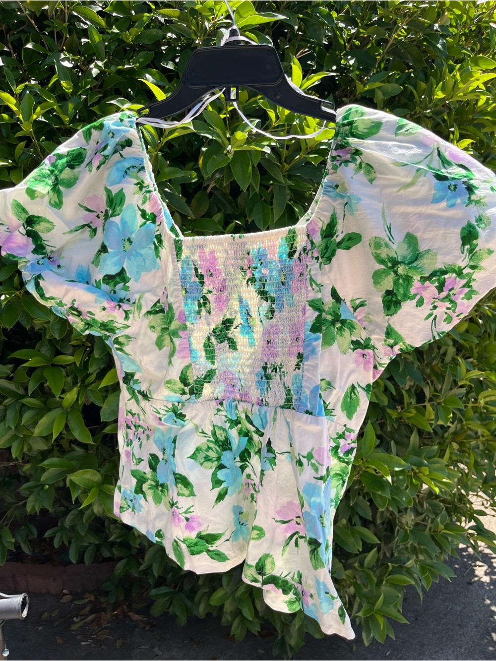 Old Navy White Floral Smocked Puff-Sleeve Blouse
